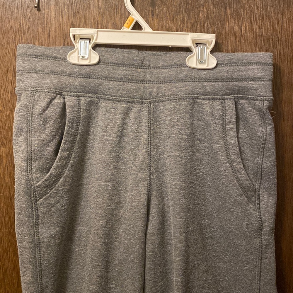 kids large (10-12) dark grey champion sweats